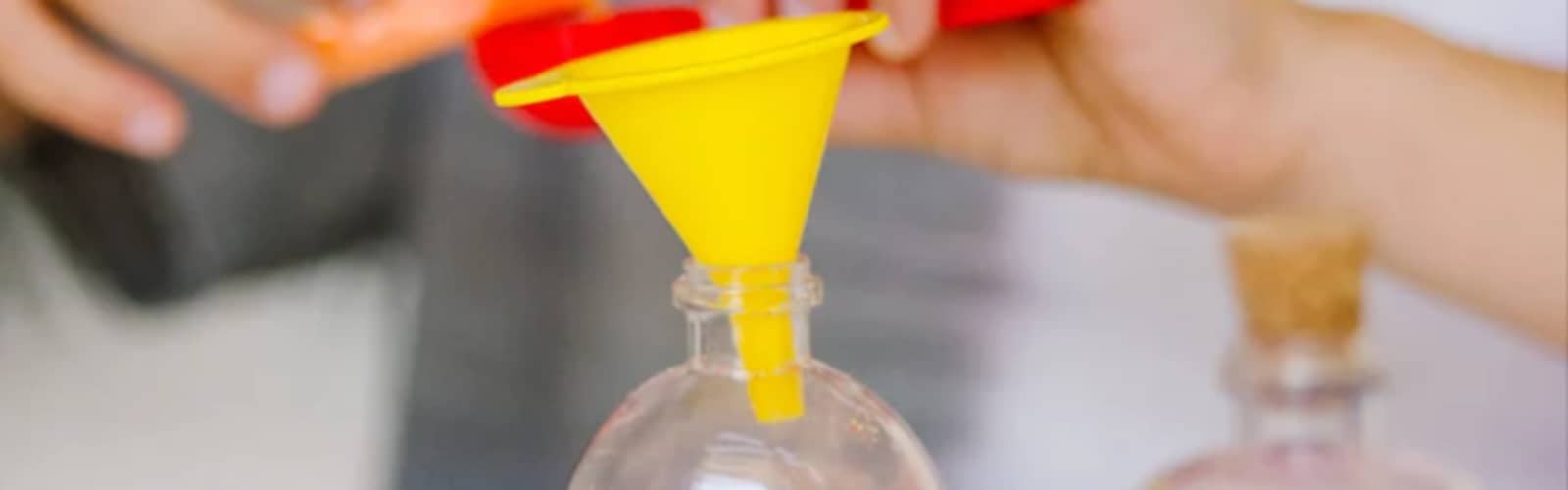 Weekly Class (7y-9y): Colorful Sand Jars