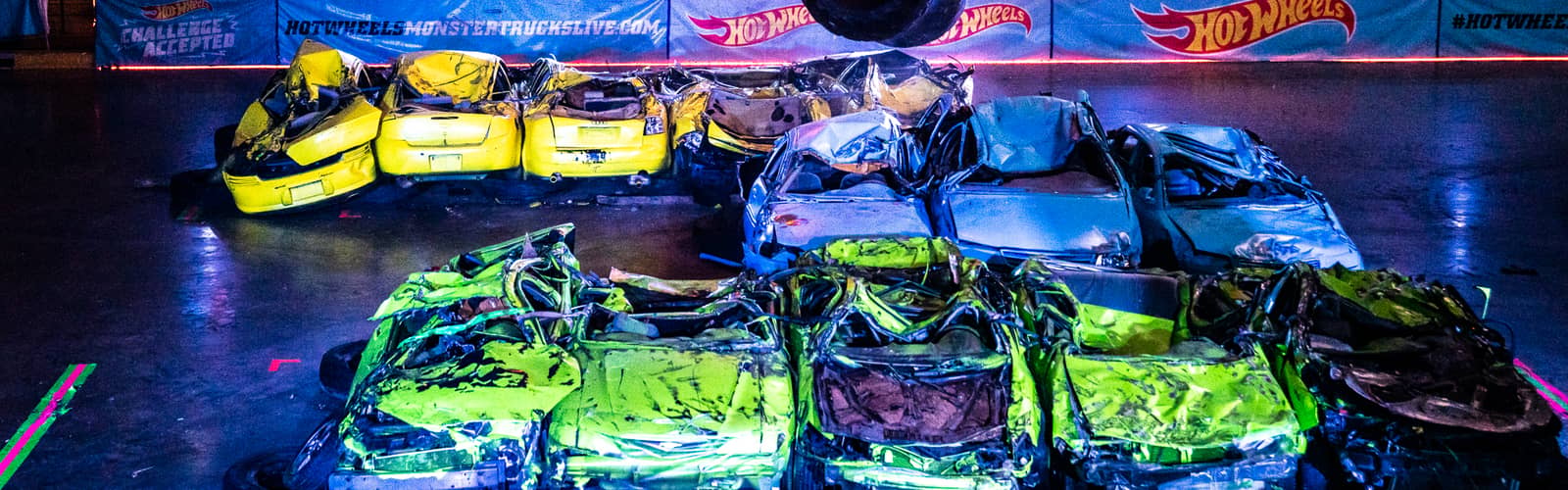 Hot Wheels Monster Trucks Live Glow-N-Fire