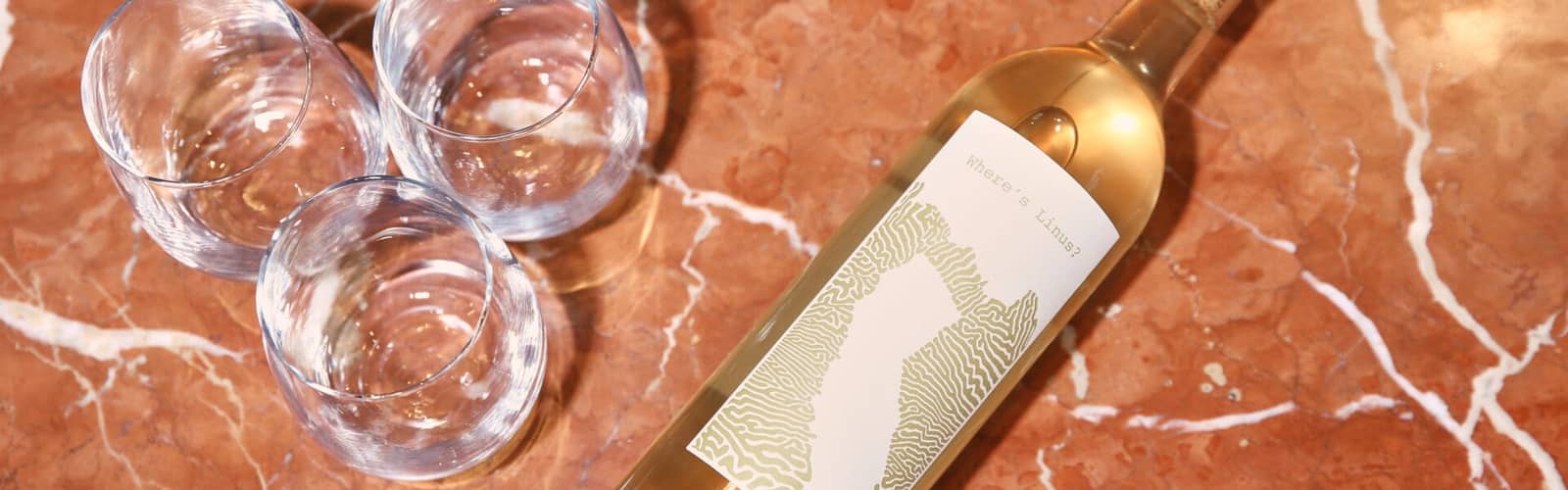 Two Hands: Wine Down Wednesday