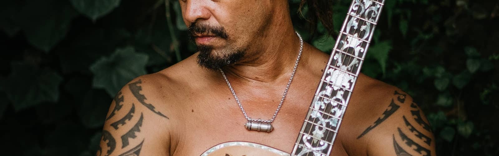 Michael Franti Trio - Heartstrings & Dynamite