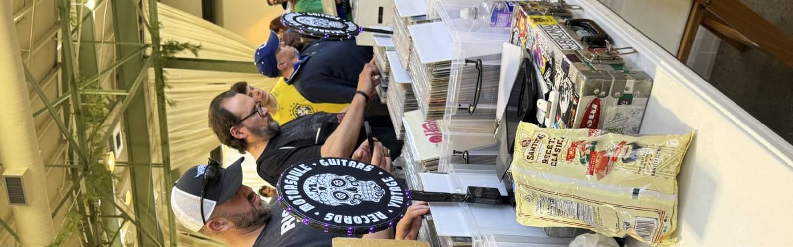 SPIN KENTUCKIANAS LARGEST RECORD SHOW