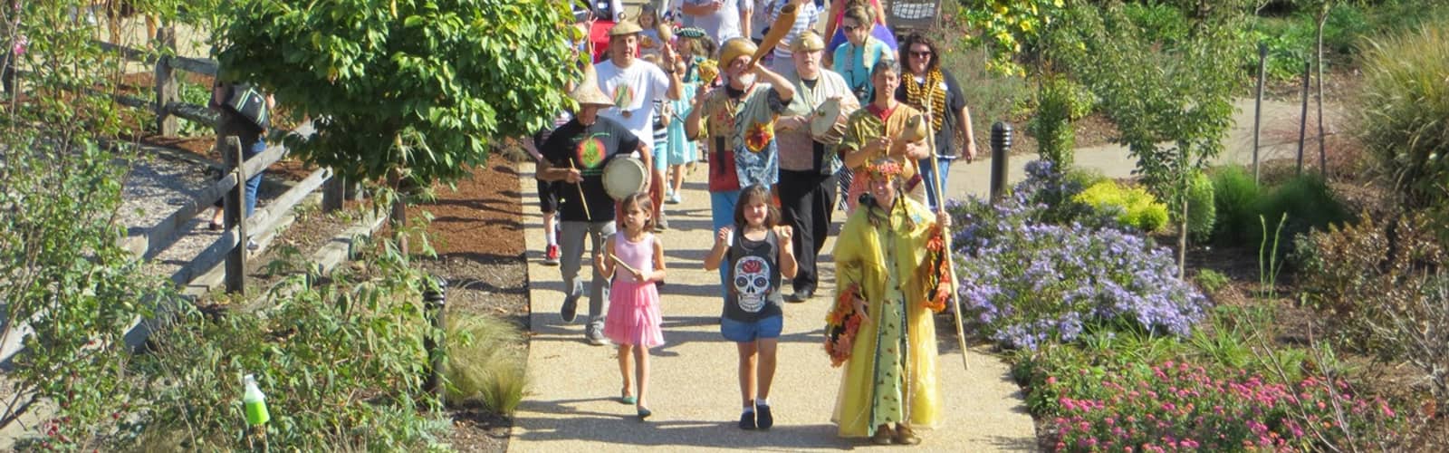 STORYTIME IN THE GARDEN: COSTUME CAPER AND PARADE