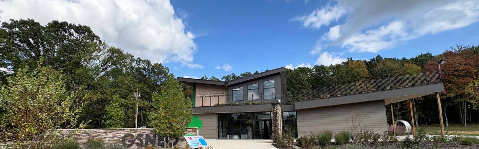 All Forward CONNECTIONS: Hike @ Camp Ledgewood & Discover STEM