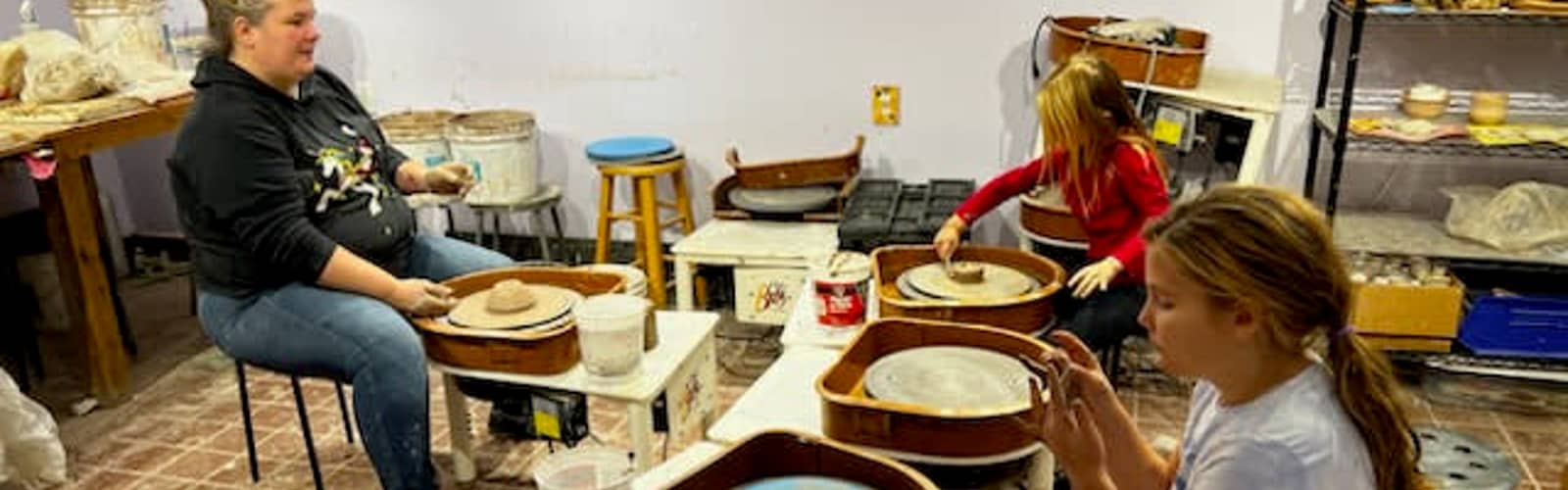 KIDS ON THE WHEEL: 4-WEEK POTTERY CLASS