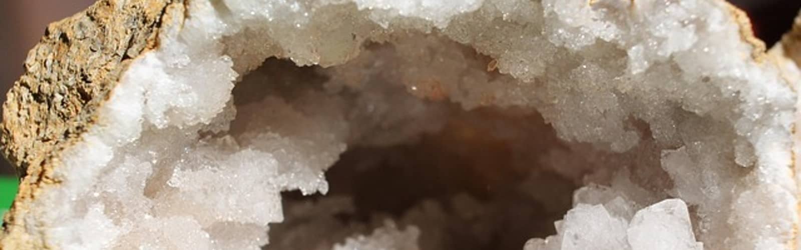 Cracking Geodes