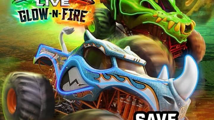 Hot Wheels Monster Trucks Live Glow-N-Fire
