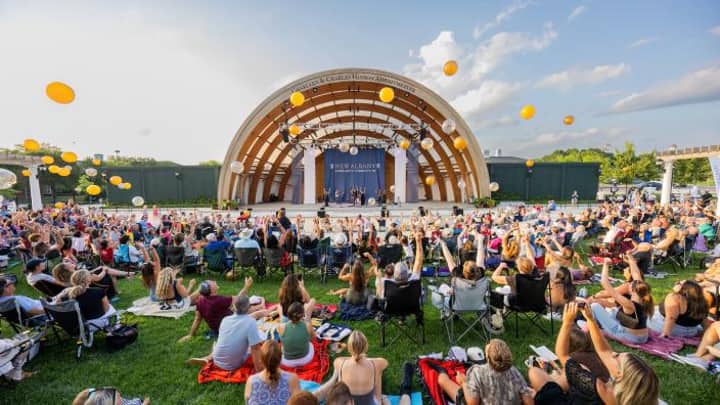 New Albany Summer Concert Series - Catalina Wine Mixer Band