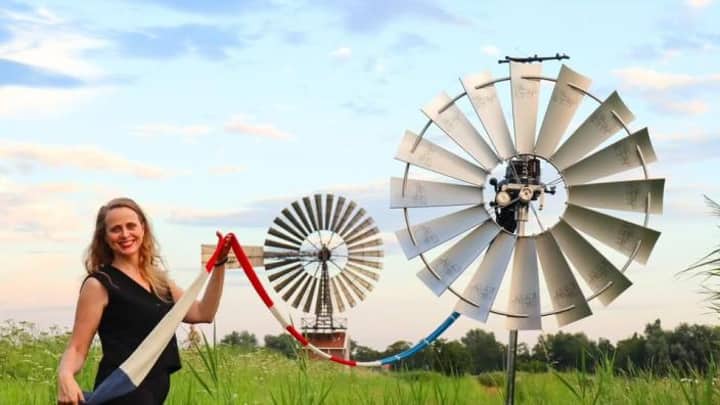 The Wind Knitting Factory Demo