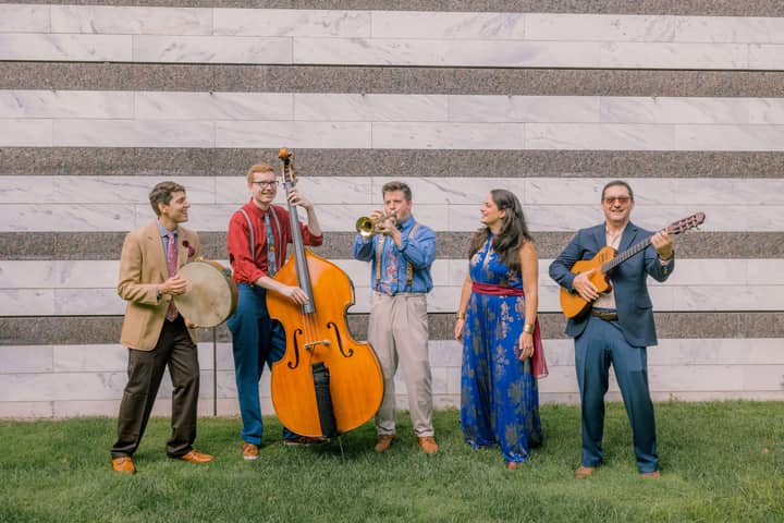 Alla Boara in the Roots Cellar (Ramblin’ Folk)