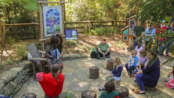 Discovery Drop-In & Storytime