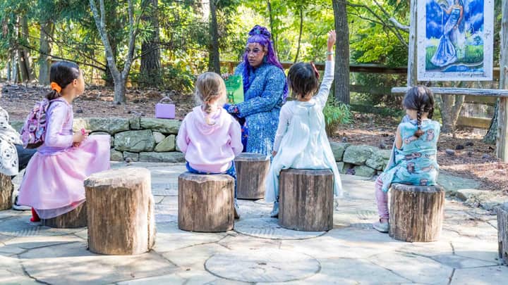 Discovery Drop-In & Storytime