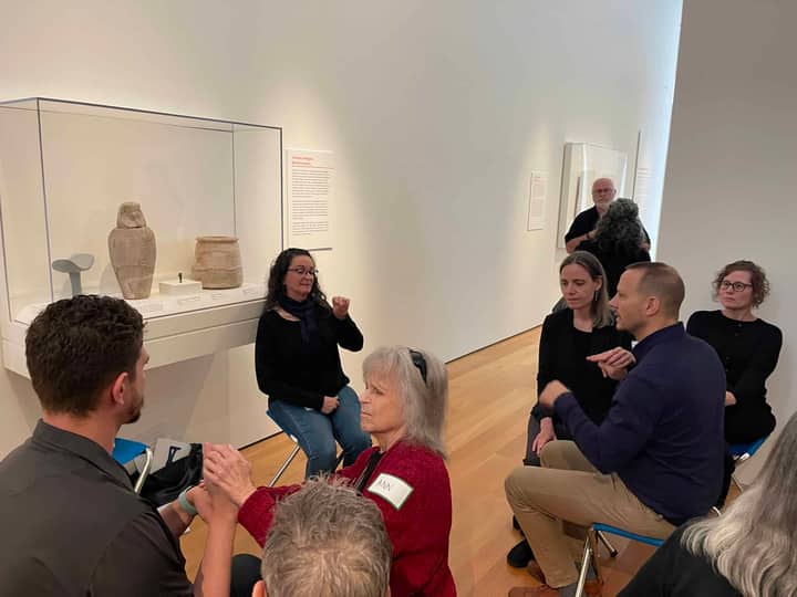 Museum Tour in ASL