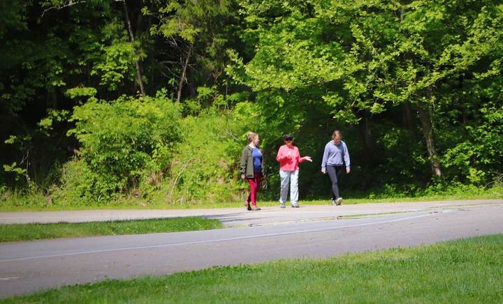 Let’s Move It: An Interpretive Health Hike