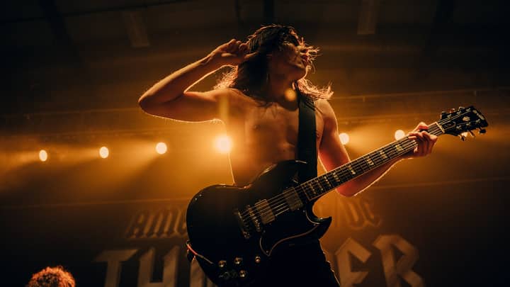 THUNDERSTRUCK - America's Ultimate Tribute to AC/DC