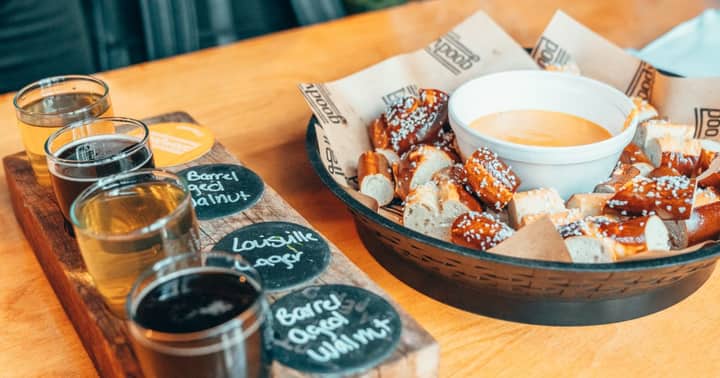 Secrets of Louisville Food & History Tour in NuLu