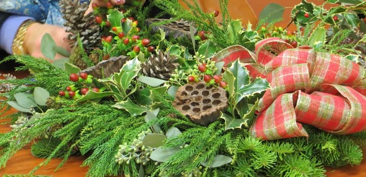 Holiday Wreath Workshop, Dec morning