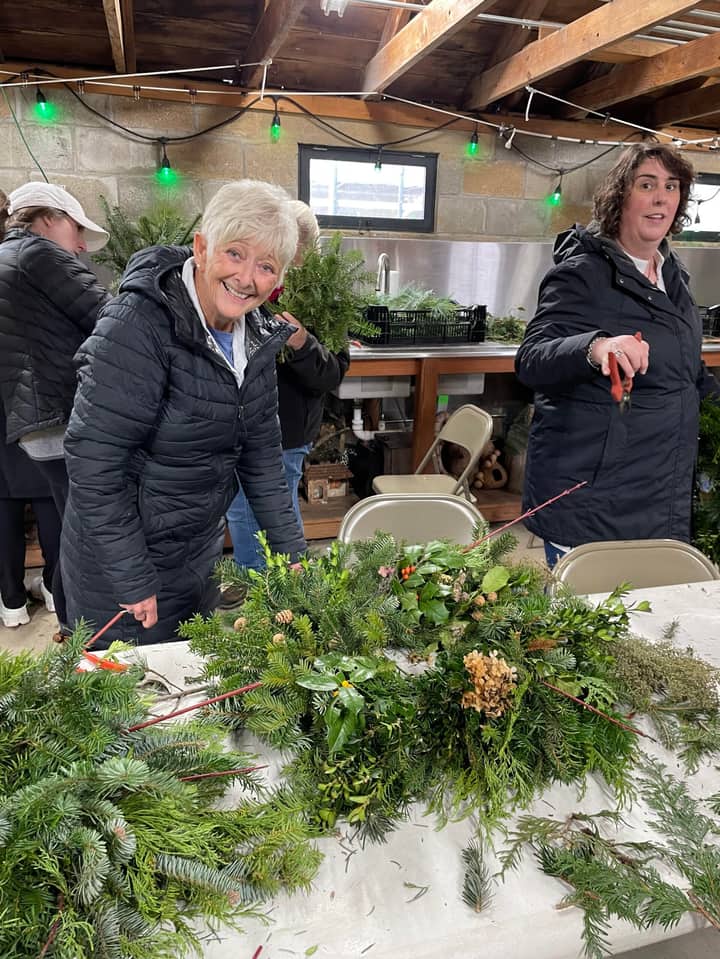 Holiday Wreath Making – Saturday, December 5, 10a