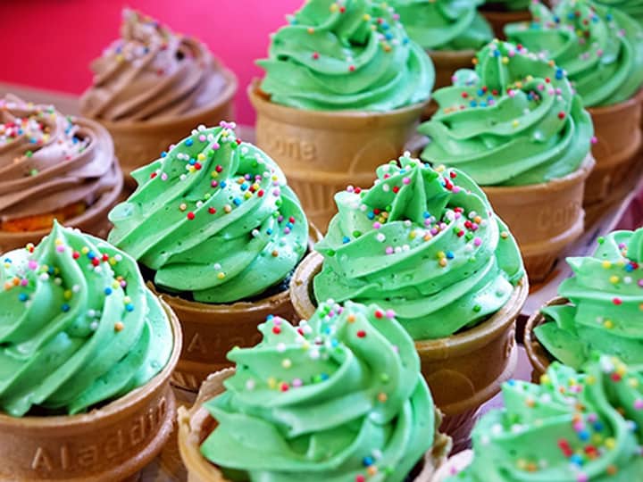 Creepy Cake Parfaits for Teens and Tweens